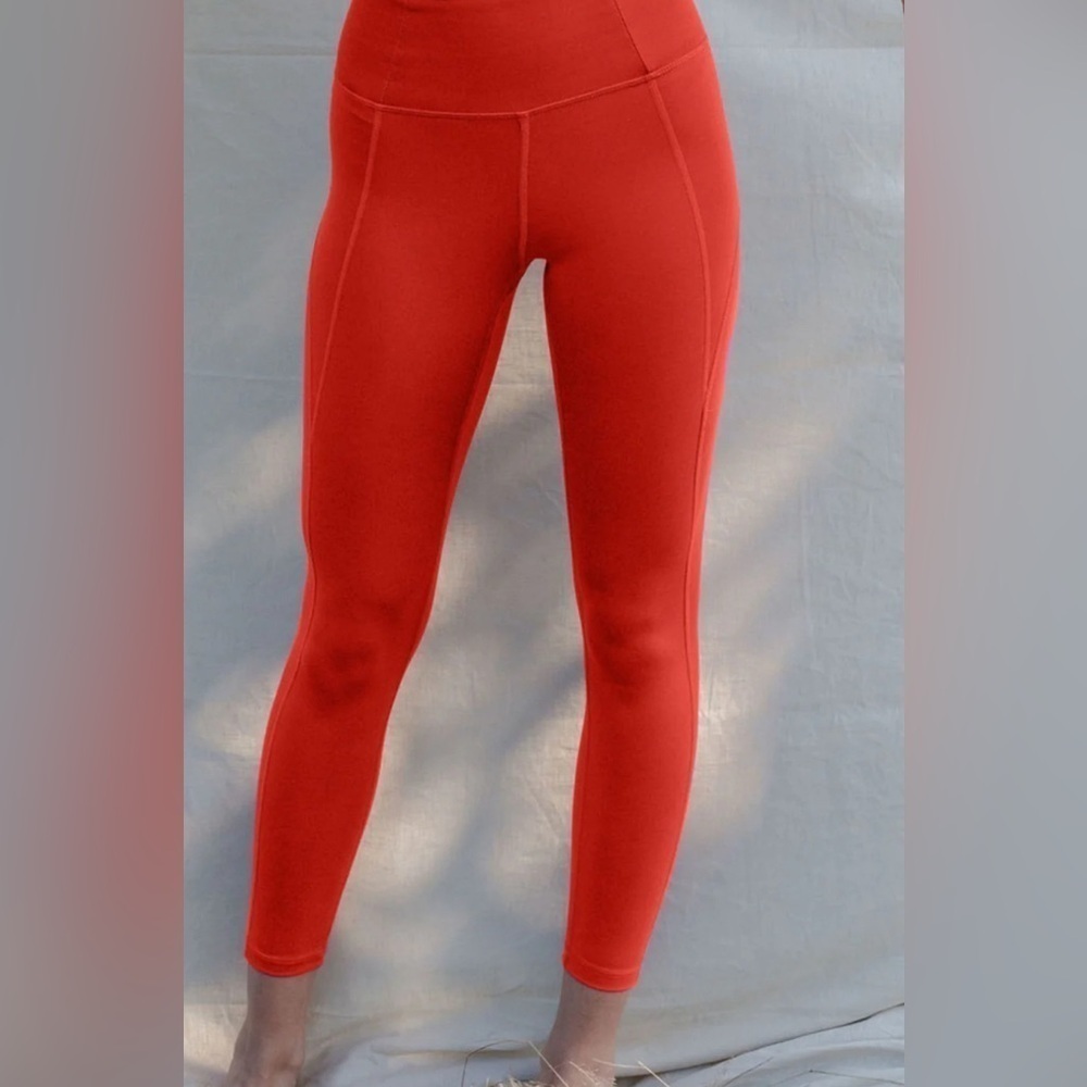Girlfriend collective coral leggings, small